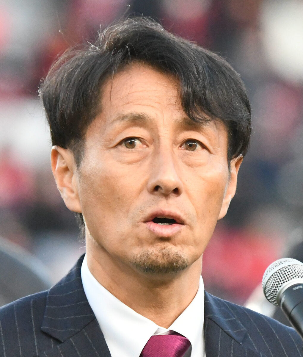 続投が決まったＪ３金沢の伊藤彰監督が決意「もっと成長し続ける」