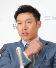 【ソフトバンク】柳田悠岐、１億円減の４・７億円で８年ぶり球団トップ陥落…近藤健介は５・５億