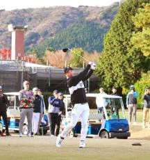 【巨人】阿部監督がＤｅＮＡ牧と同組でラウンド「中大野球部若手ＯＢＯＧゴルフコンペ」で阪神・森下らとも交流