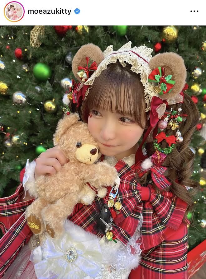 「かわいいサンタ」もえあず、浅草でキュートなクリスマスコーデを披露　「可愛すぎるでしょーっ！！」とファン歓喜