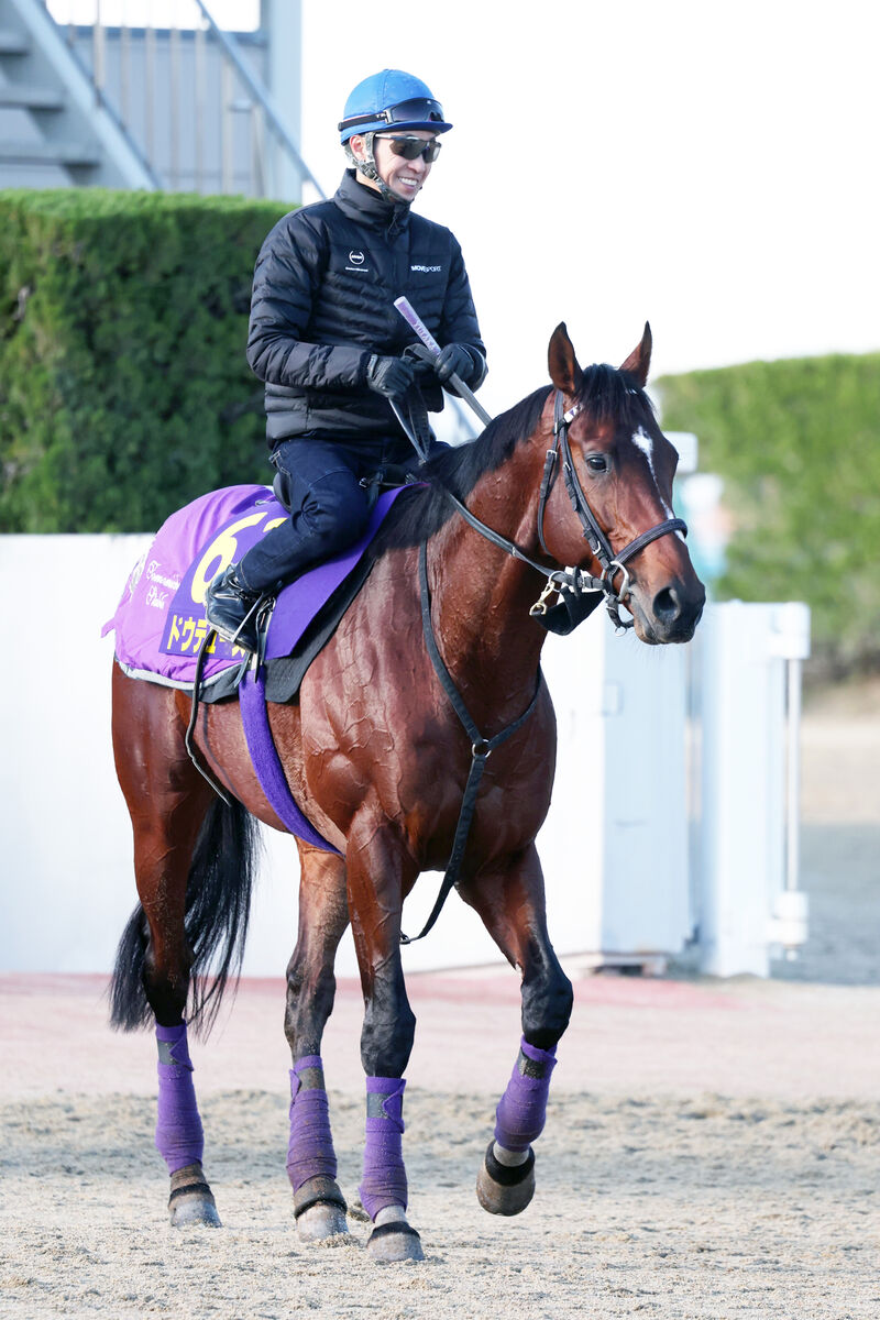 【有馬記念】ドウデュース追い切り前日はＣＷコースからプール　友道調教師「本当に元気」