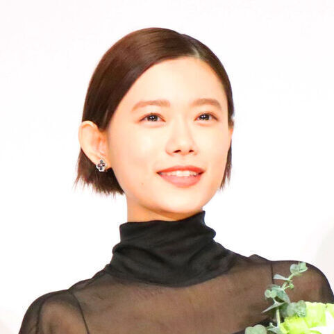 杉咲花の“挙式”ショット！お相手に絶句「言葉を失った」「どうして」「想像以上の衝撃」「心が追いつかない」