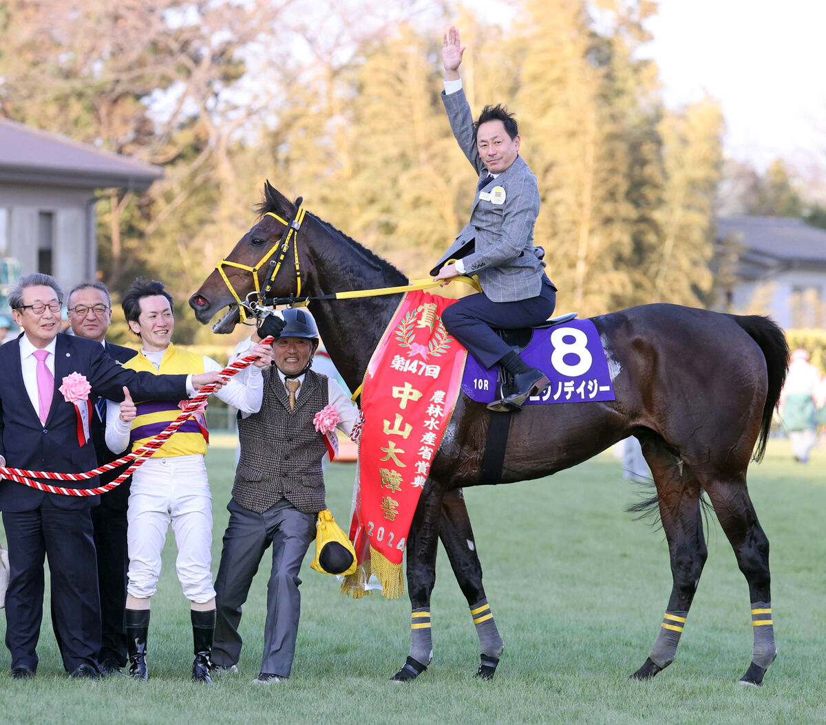 ２年ぶり中山大障害制覇のニシノデイジー引退＆種牡馬入り　快挙翌日に西山茂行オーナーが発表