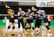 北海道女子、初戦ストレート負けも粘り見せ決勝トーナメント進出…全国都道府県対抗中学バレーボール大会