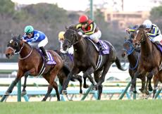 【ホープフルＳ】クロワデュノールが無傷３連勝で２歳中距離王者に　超過酷ラップを最後は流す余裕の強さでクラシック主役名乗り