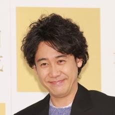 大泉洋、超イケメンの父登場…俳優志望で日大芸術学部進学希望も父の猛反対で断念、教師の道へ