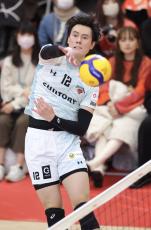 高橋藍、１８得点で五輪イヤー白星締め「３年間、何してきたんだろうと」「本当にいい１年になった」