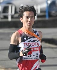 ３区で前回覇者のトヨタ自動車が首位浮上！２区の鈴木芽吹、３区の太田智樹と快走続く…ニューイヤー駅伝