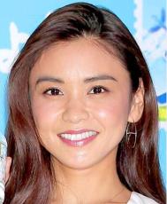 「家すげーデカい」滝沢眞規子の豪華おせち「全部１人で？」食卓に衝撃「手作り？？」「いちごがバカでかい！」