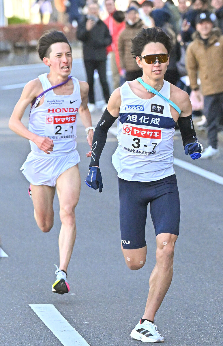 旭化成が５年ぶり２６回目の優勝！アンカー井川龍人が残り５００メートルで逆転　２位はホンダ…ニューイヤー駅伝