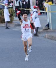 【箱根駅伝】１区を制した中大・吉居駿恭「敬語のがいい？」、レース後に兄と仲良し“掛け合い”