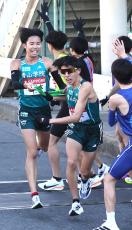 【箱根駅伝】青学大の黒田朝日、後半の爆発で順位を一気に上げる…連覇に向けて視界開けた