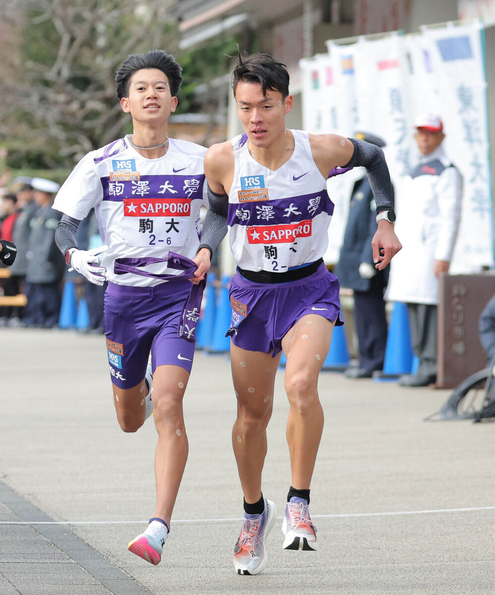 【箱根駅伝】駒大が７区で２位浮上！エース佐藤圭汰が中大・岡田開成をとらえる