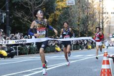 【箱根駅伝】東京国際大が総合８位でゴールし２２年以来３年ぶりのシード権獲得