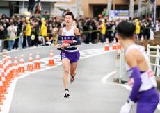 【箱根駅伝】駒大・佐藤圭汰が復活の７区区間新！故障明け１０か月ぶりレースも異次元の５７秒更新で復路新Ｖ導いた