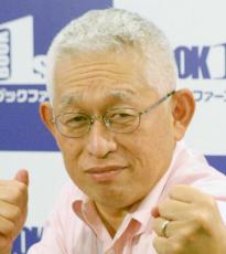 泉房穂氏、ラジオ生放送で新たな挑戦を敢行し涙…「新年にがんばりました」