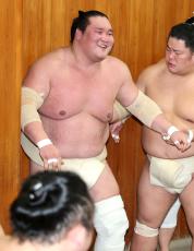 「誰が休むって言った」　照ノ富士、初場所横審稽古総見で大の里に３勝４敗「あとは体の感覚を戻すだけ」