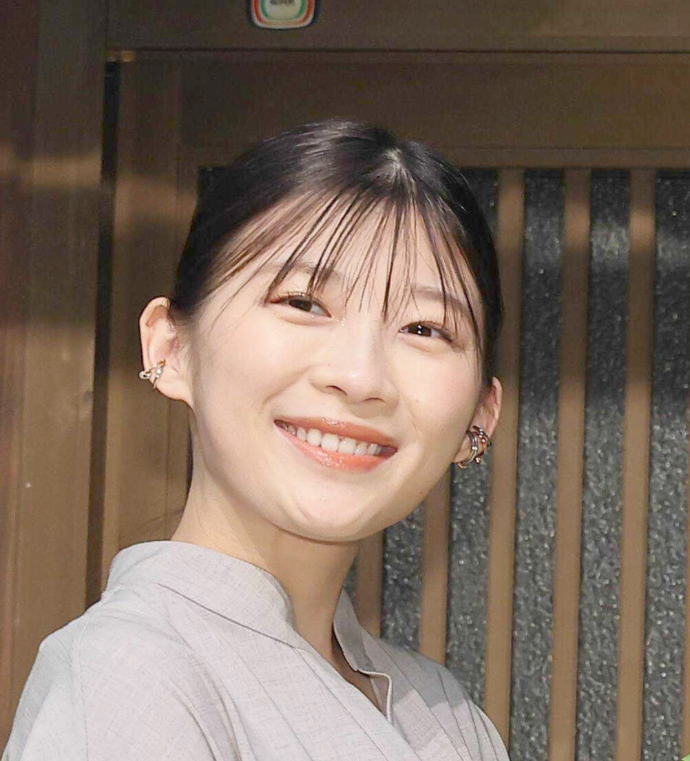 １８歳差婚の伊藤沙莉、左手薬指に指輪が！朝ドラ「虎に翼」キャストでＢＥ：ＦＩＲＳＴのライブ参戦