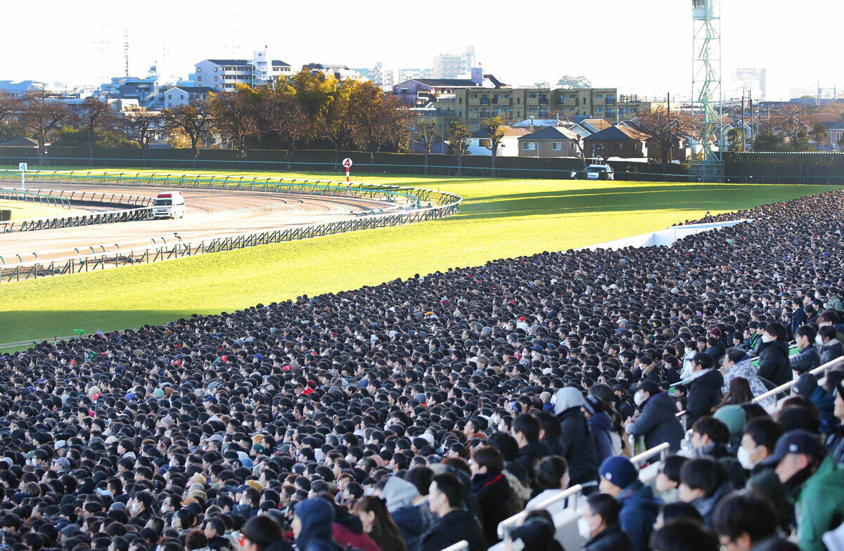 土曜の競馬中継　ついに新ＭＣが「めっちゃ美人」「経歴がすごい」進行ぶり絶賛「落ち着いてる」