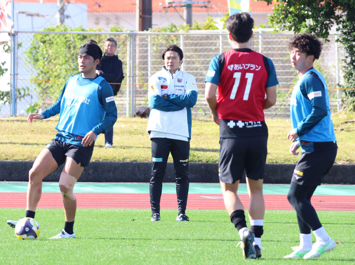 Ｊ２札幌岩政大樹監督「かなりのレベルの選手そろっている」沖縄キャンプ第１クール終了に手応え