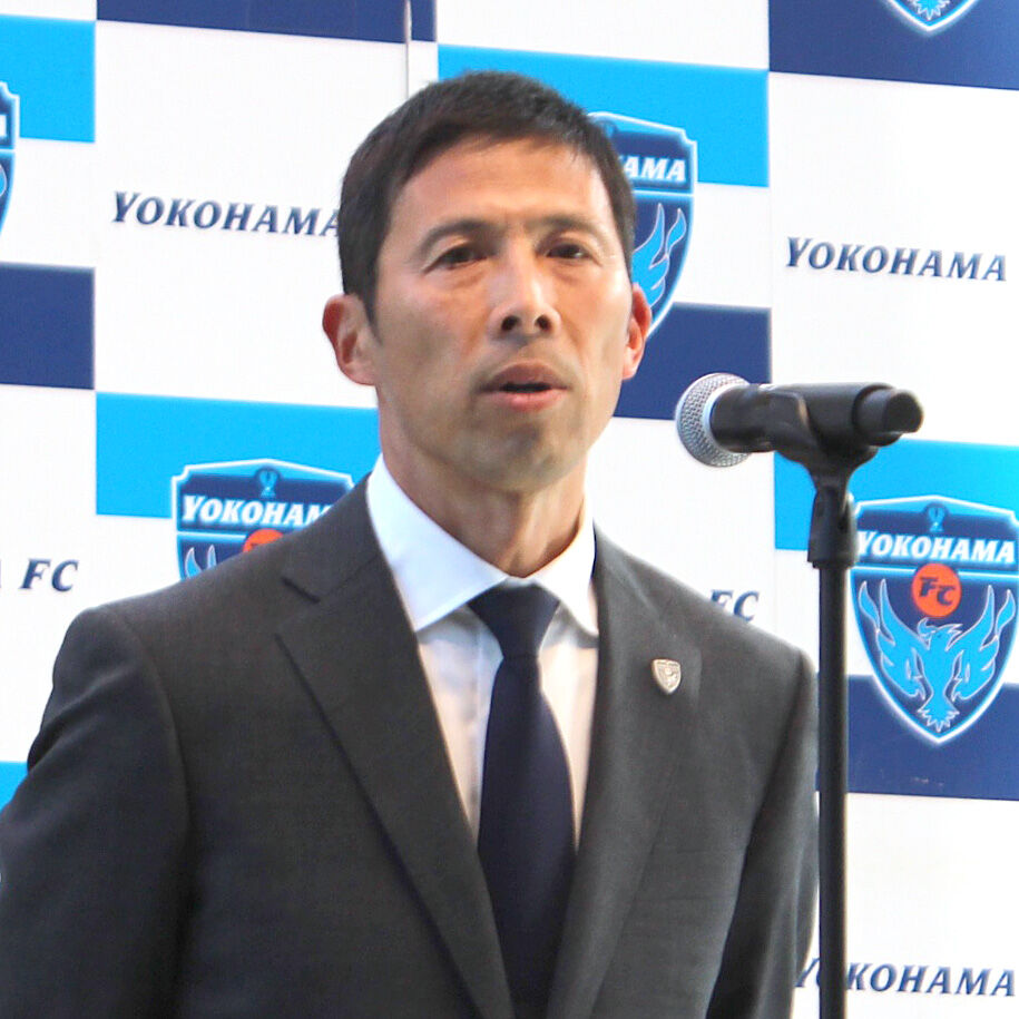 横浜ＦＣ・四方田監督、今季の目標はＪ１残留「低すぎなのではと言われるが…」　ＦＷ鈴木武蔵ら１０選手が新加入