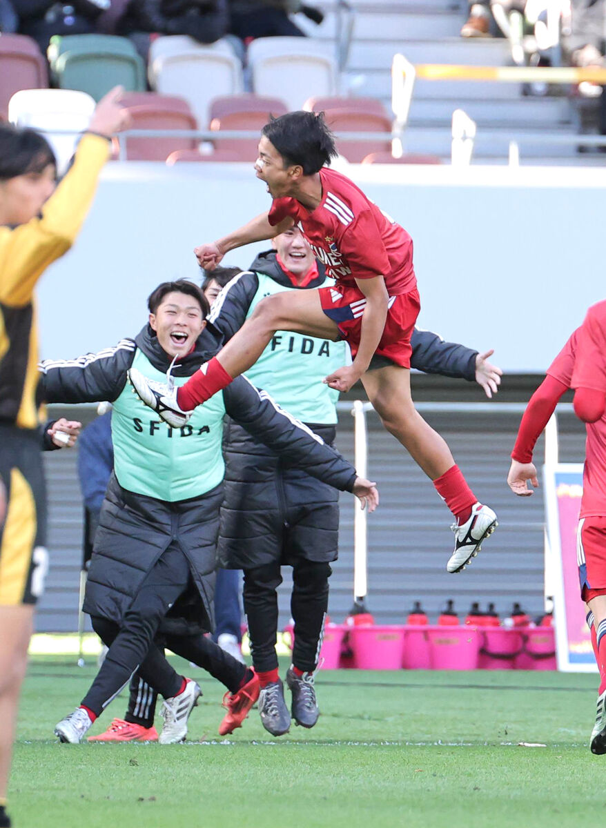 流通経大柏・亀田歩夢「涙が出た」決勝先制弾もＶならず　大会彩ったテクニシャン、幼少期は昼食時間もサッカー