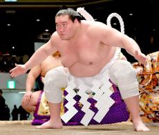 横綱・照ノ富士が引退の意向固める　大関から序二段に転落→横綱昇進も心身ともにぼろぼろ　優勝１０度も力尽きる