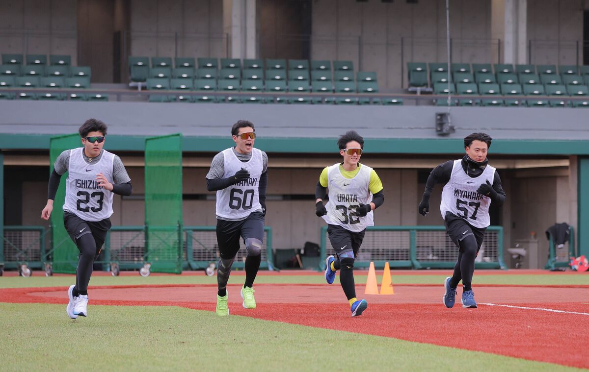 【巨人】ドラフト２位の浦田俊輔キャンプ２軍スタートに変更　阿部監督「川相さんに見ていただきたい」