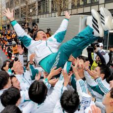 箱根駅伝連覇の青学大が２６日に練習拠点の相模原市で優勝パレード