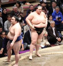 大関・琴桜、黒の締め込みに変更で連敗脱出　「やることはやった。出ると決めた以上はやるしかない」