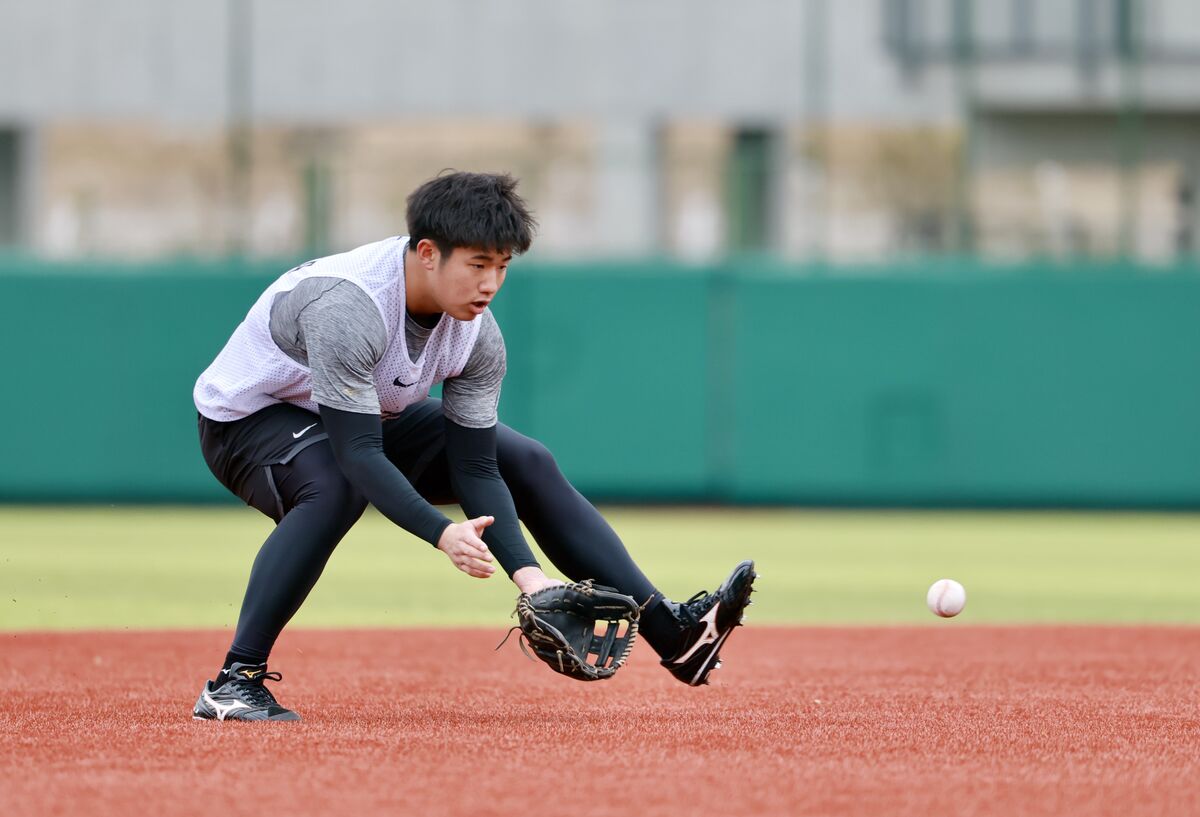 「１歩目には自信があります」坂本勇人２世と名高い巨人ドラ１・石塚裕惺が昨夏見せた「神走塁」