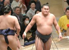 来場所３２年ぶり横綱空位か…豊昇龍が痛恨３敗で昇進率０％　同じく綱取りの琴桜は６敗