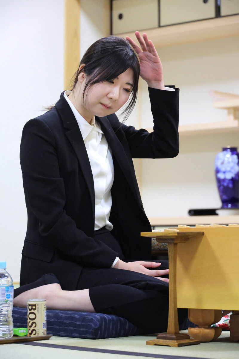 “天敵”相手に一時盛り返すも…西山朋佳女流三冠、奨励会に続き初女性棋士へあと１勝届かず…プロ棋士編入試験