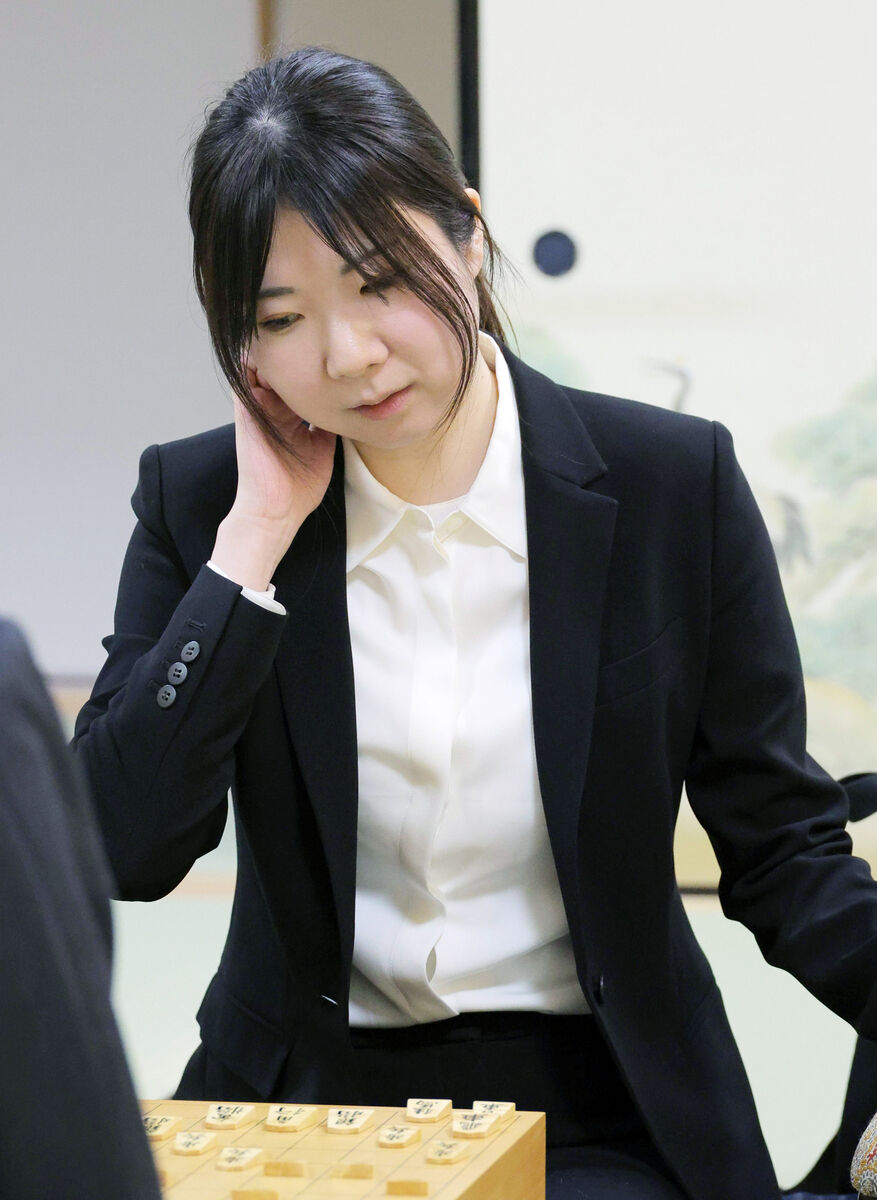 プロ棋士編入試験不合格の西山朋佳女流三冠「後手特有の取り組みで成果が出せなかった」