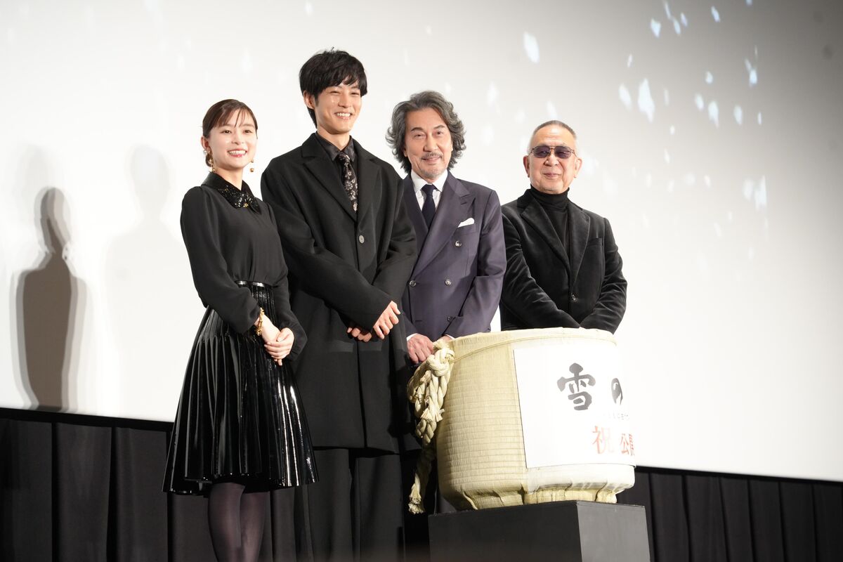 松坂桃李、三船敏郎さんが使っていた小道具を継ぐ　映画「雪の花」