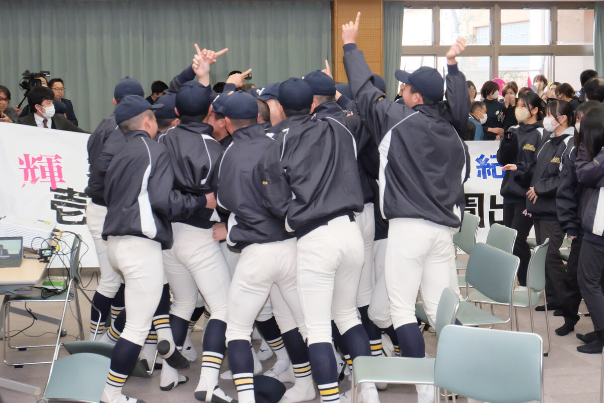 【センバツ】玄界灘の離島・壱岐、２１世紀枠で甲子園初出場決定…一足早い「春一番」届いた