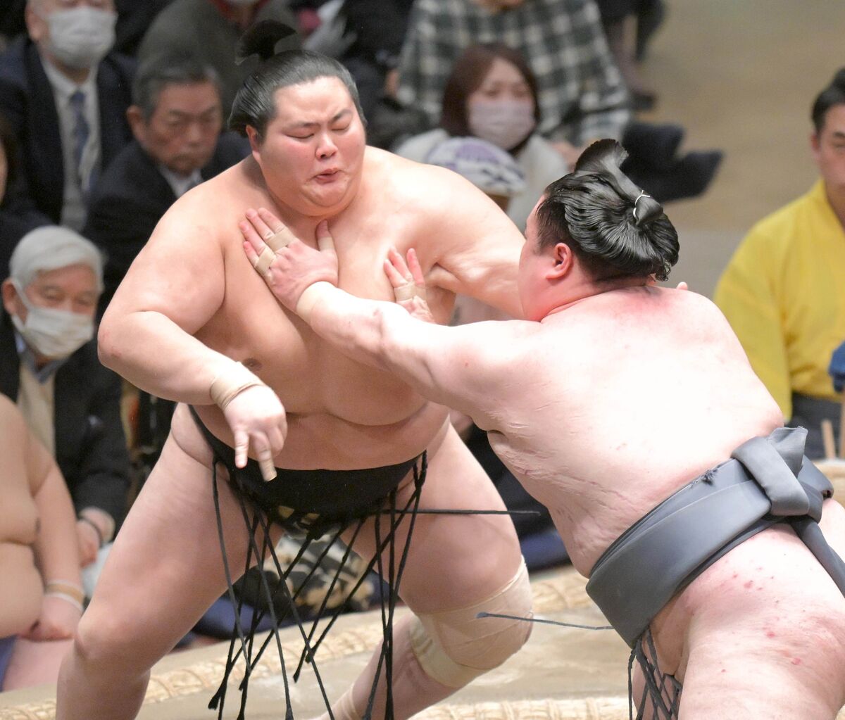 長い手足生かしたもろ手の立ち合いがベスト「槍の金峰山」だ…元大関・琴風の目