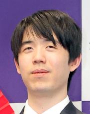 将棋・王将戦第２局スタート　開幕連勝狙う先手・藤井聡太王将は横歩取り