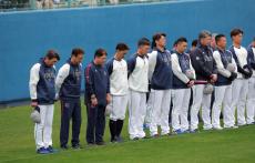 【ヤクルト】野村克也さんと衣笠剛球団会長をしのび黙とうささげる