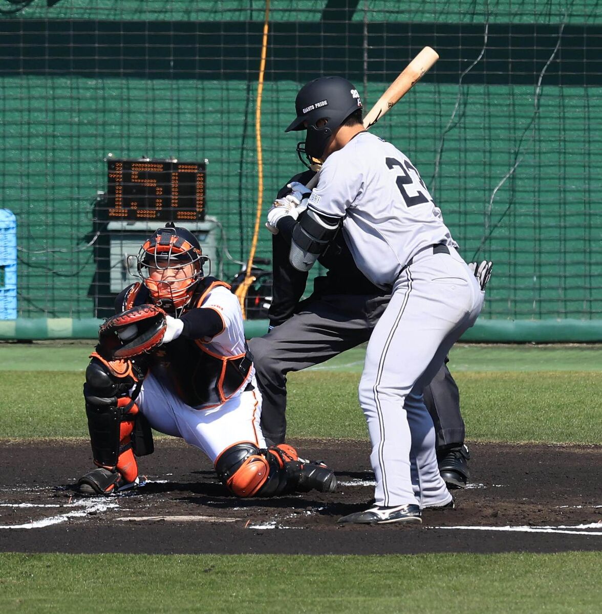 【巨人】ドラフト１位・石塚裕惺　初実戦初打席の結果は見逃し三振