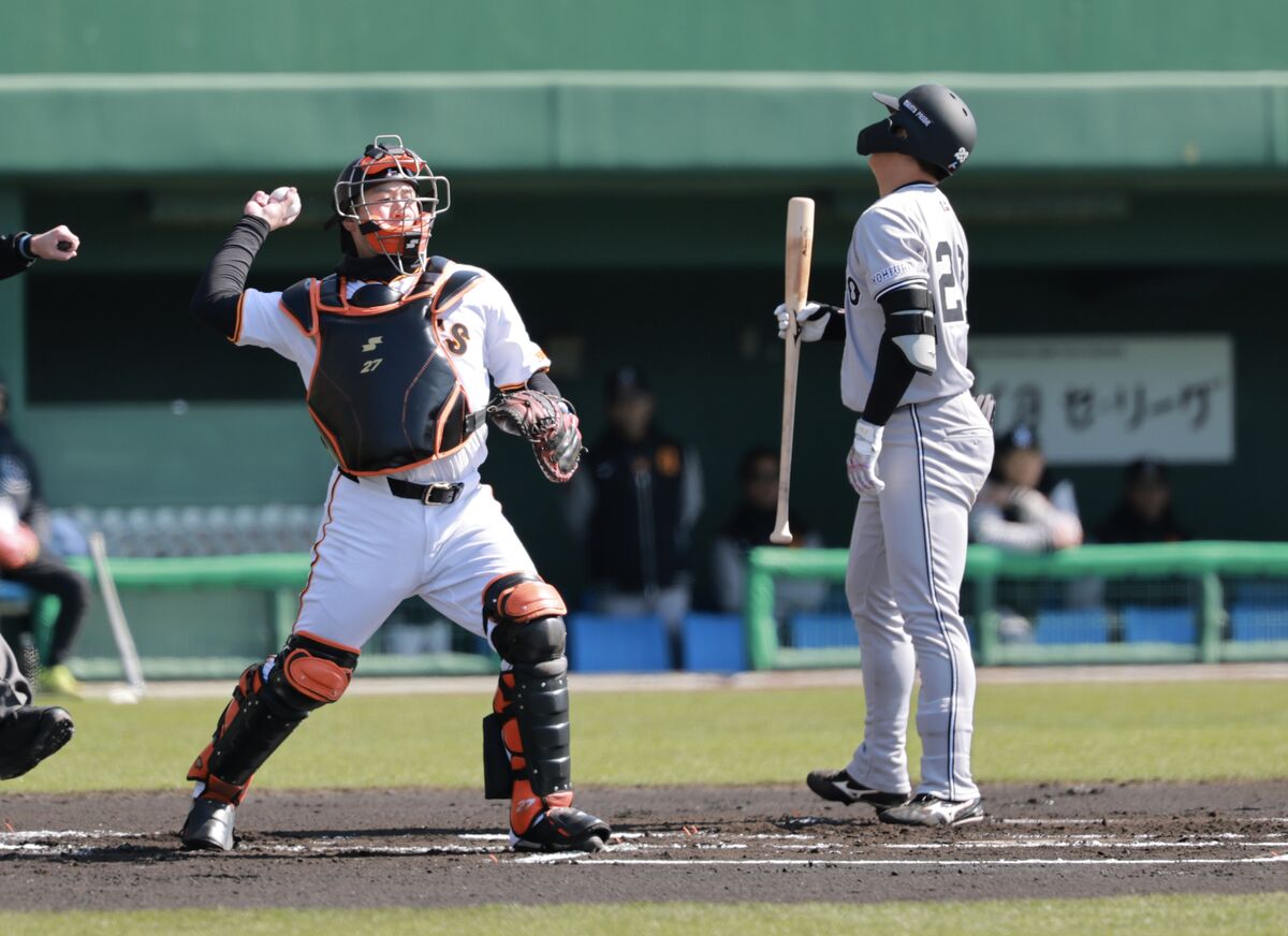 【巨人】ドラフト１位・石塚裕惺　初実戦初打席は見逃し三振…西舘の外角直球に手が出ず