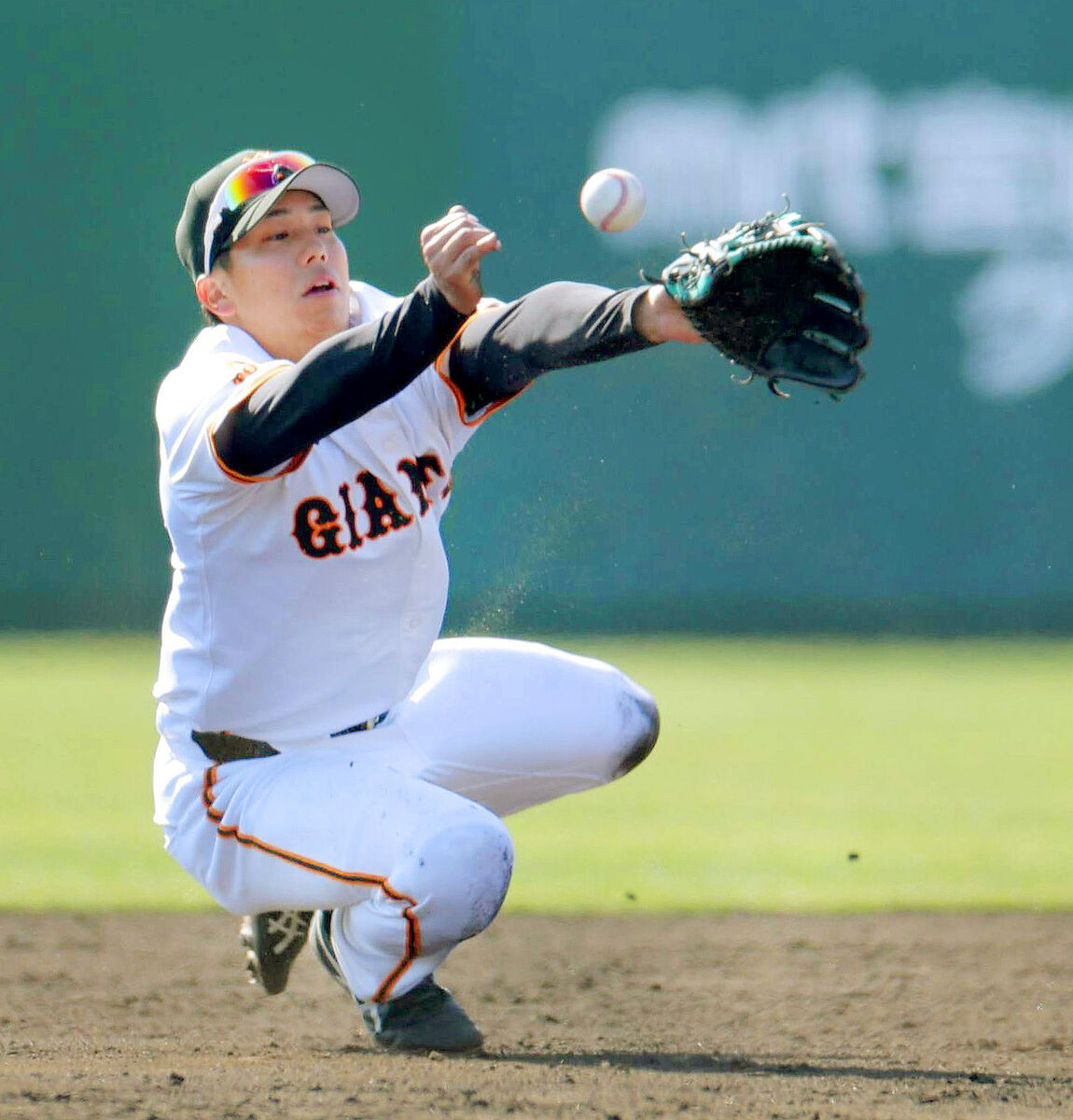 【巨人】門脇誠がチーム初実戦で好守披露「体は動いてます」