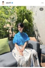 海老原優香さん メッセージ入り直筆サイン入り色紙 - メルカリ