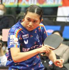 【卓球】２８歳カットマン・佐藤瞳はＧＳ日本女子の初制覇を逃す　世界２位の中国選手に敗れ準Ｖ…チャイナスマッシュ