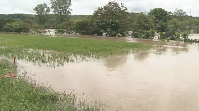 大雨で雨竜川が氾濫　北海道・深川市と沼田町で避難指示　愛別町などでも一時避難指示　和寒町では土砂崩れ