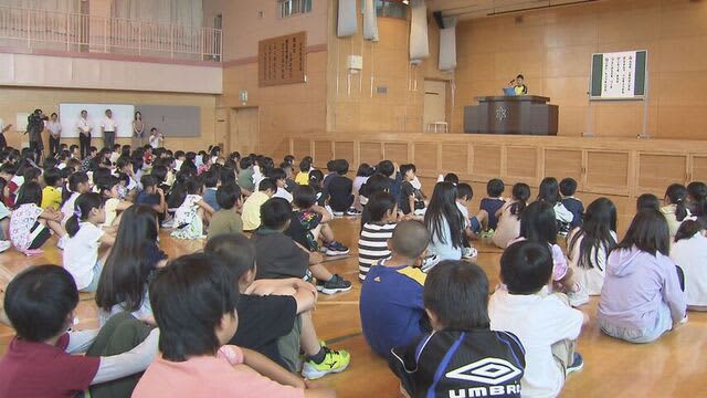 札幌市立の小中学校で終業式　暑さ対策で夏休み5日間延長　2学期は8月26日から