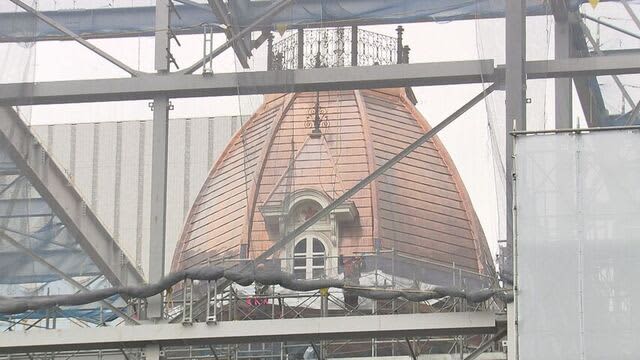 八角塔が屋根の上に戻った！ 改修中の北海道庁赤れんが庁舎　リニューアルオープンは来年7月