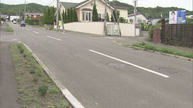 「男性が血だらけ…」男性重傷のひき逃げ事件 関係するとみられるSUV車を押収　札幌市南区