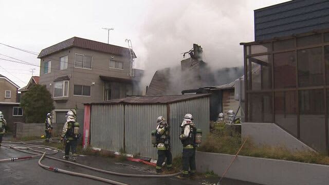 4日　札幌市北区で空き家など5棟を焼いた火事 家族と警察に出頭した札幌市北区の無職の女（21）を逮捕