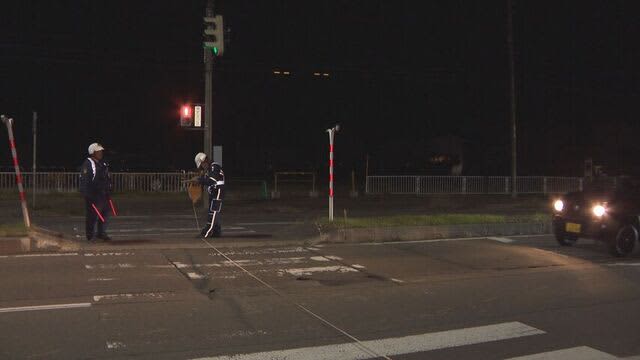 北見市で軽貨物車が横断歩道を渡っていた高齢の女性をはねる　女性が一時意識不明　信号は車側が青か